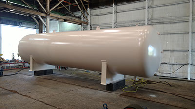 Painted ASME Code horizontal hydropneumatic drinking water tank